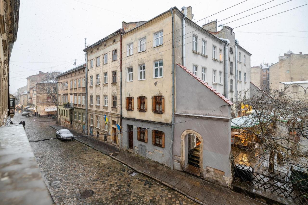 3 комнатная квартира в центре Львова Экстерьер фото