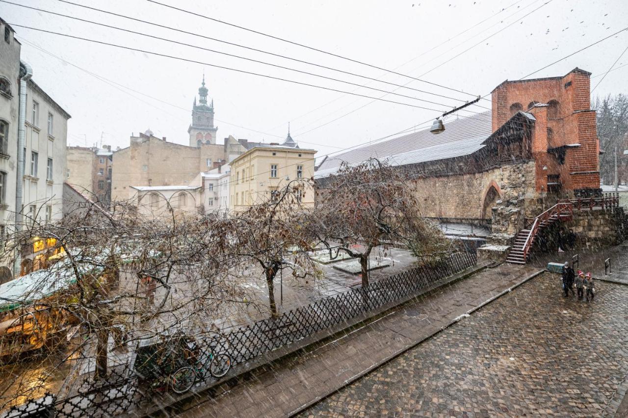 3 комнатная квартира в центре Львова Экстерьер фото